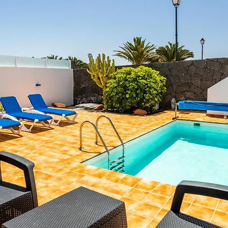 Blue Sea Playa Blanca Villa